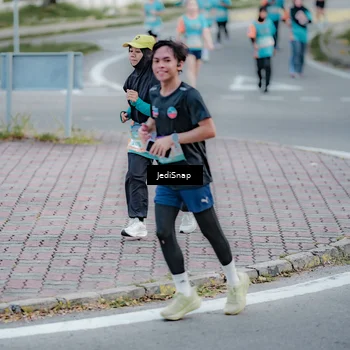 Runner Photo 8288786