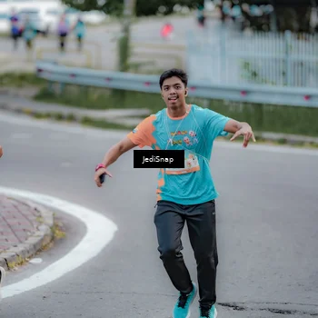 Runner Photo 8288791