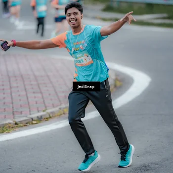 Runner Photo 8288839