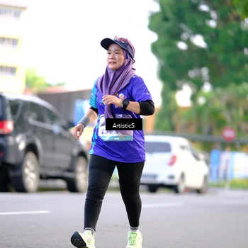 Runner Photo 8288875