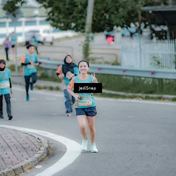 Runner Photo 8288906