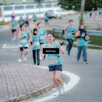 Runner Photo 8288945