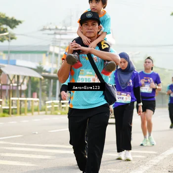 Runner Photo 8289008
