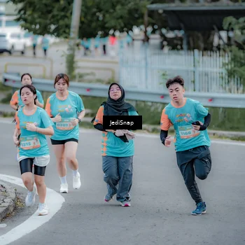 Runner Photo 8289044