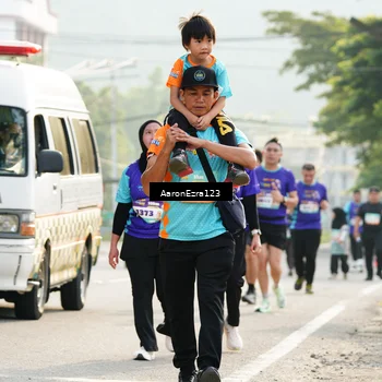 Runner Photo 8289051