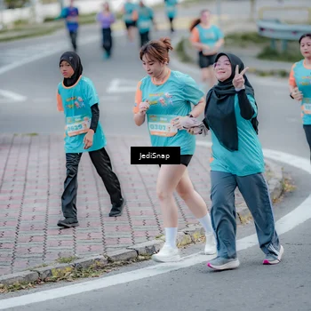 Runner Photo 8289062