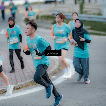 Runner Photo 8289070
