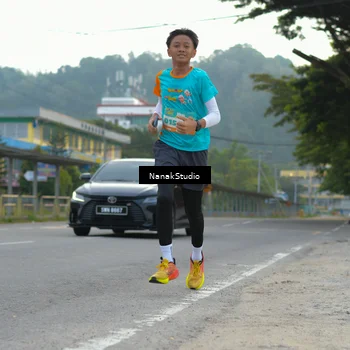 Runner Photo 8289081
