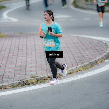 Runner Photo 8289097