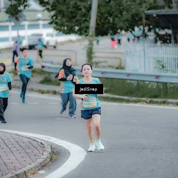 Runner Photo 8289105