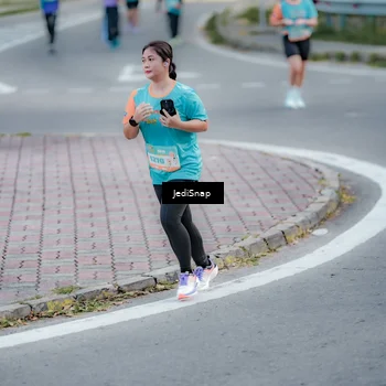 Runner Photo 8289149
