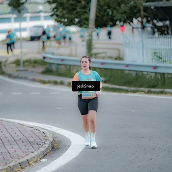 Runner Photo 8289173
