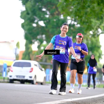 Runner Photo 8289246