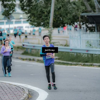 Runner Photo 8289273