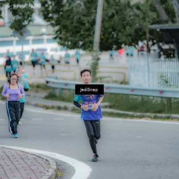 Runner Photo 8289286
