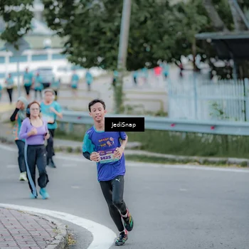 Runner Photo 8289314
