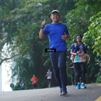 Runner Photo 8289315