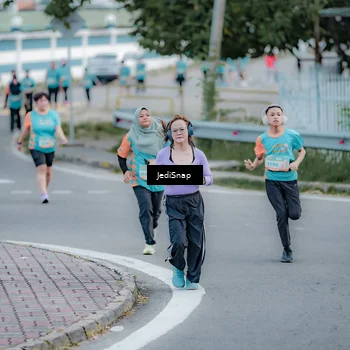 Runner Photo 8289368