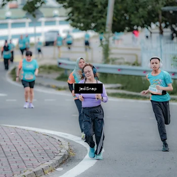 Runner Photo 8289396