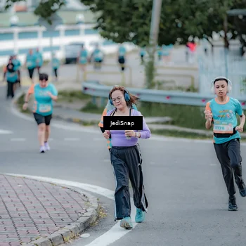 Runner Photo 8289397