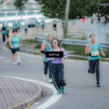 Runner Photo 8289398
