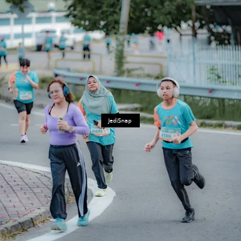 Runner Photo 8289415