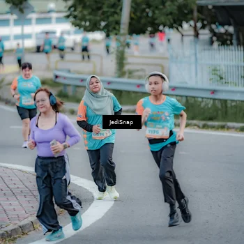 Runner Photo 8289434