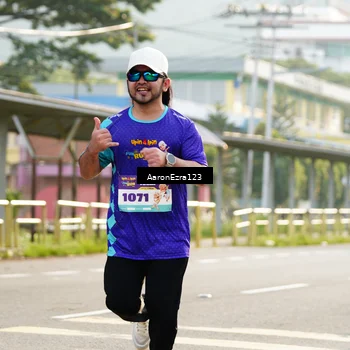 Runner Photo 8289438