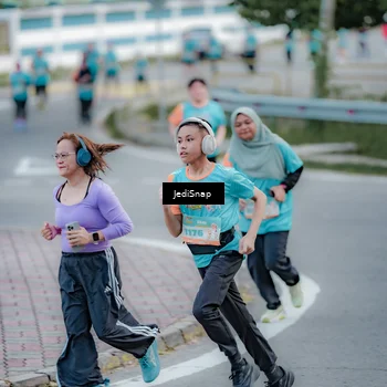 Runner Photo 8289447