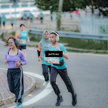 Runner Photo 8289448