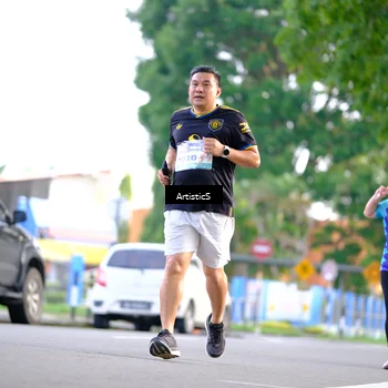 Runner Photo 8289560