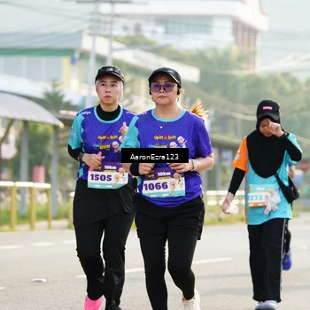Runner Photo 8289825