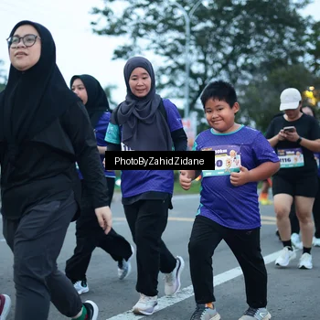 Runner Photo 8290010