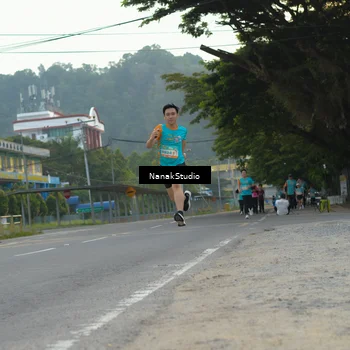 Runner Photo 8290018