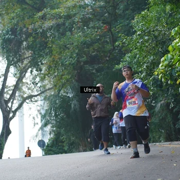 Runner Photo 8290075