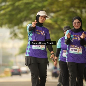 Runner Photo 8290102