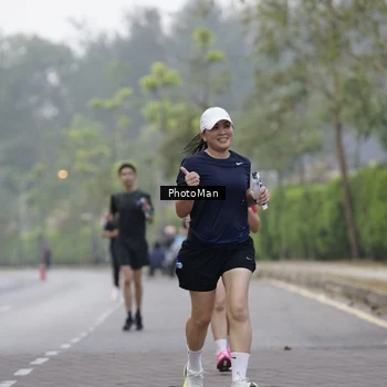 Runner Photo 8290230