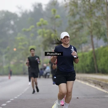 Runner Photo 8290251