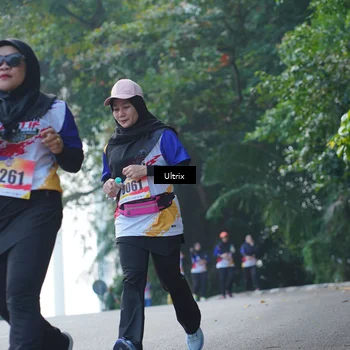 Runner Photo 8290335
