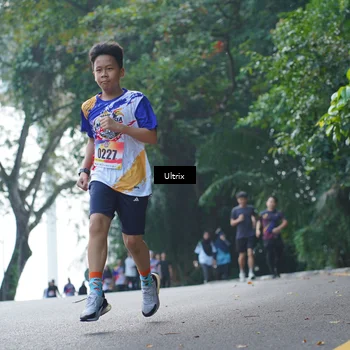 Runner Photo 8290656