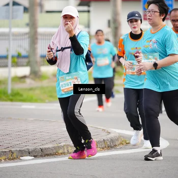 Runner Photo 8290800