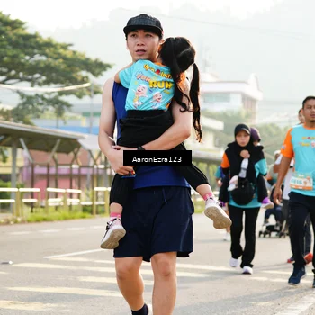 Runner Photo 8290815