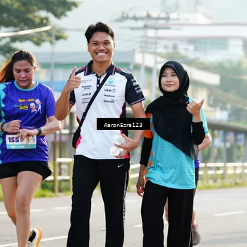 Runner Photo 8290888