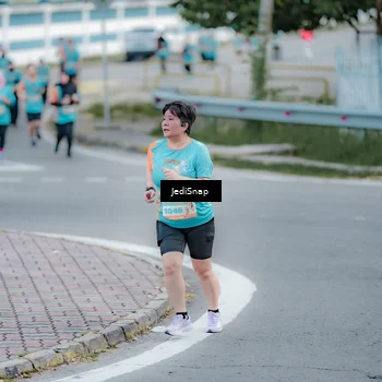 Runner Photo 8290897