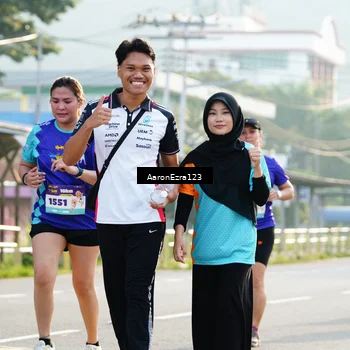 Runner Photo 8290917