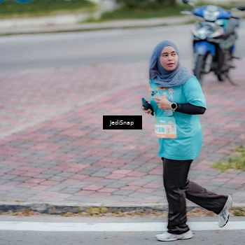 Runner Photo 8290938
