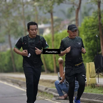 Runner Photo 8290991
