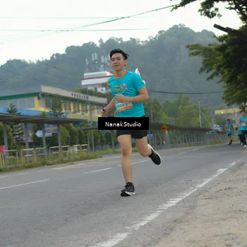 Runner Photo 8290993
