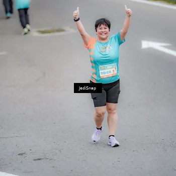 Runner Photo 8290999