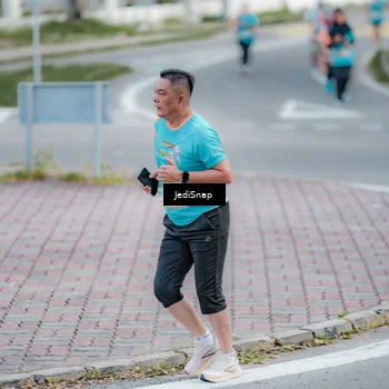 Runner Photo 8291136